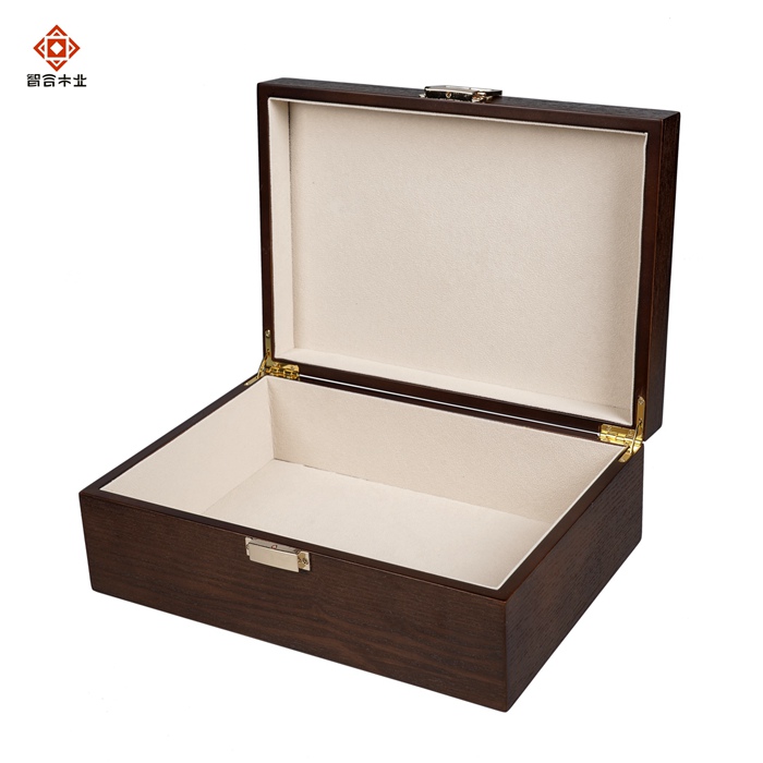 鏤空設(shè)計(jì)禮品包裝木盒