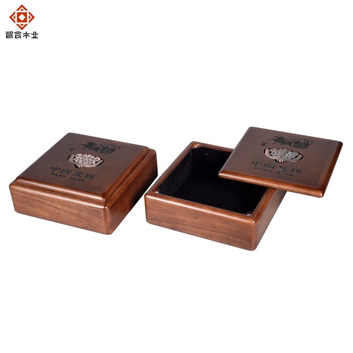 胡桃木實(shí)木象棋木盒