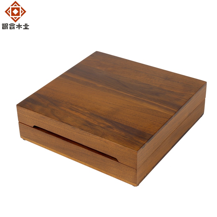 胡桃木金銀紀(jì)念幣木盒